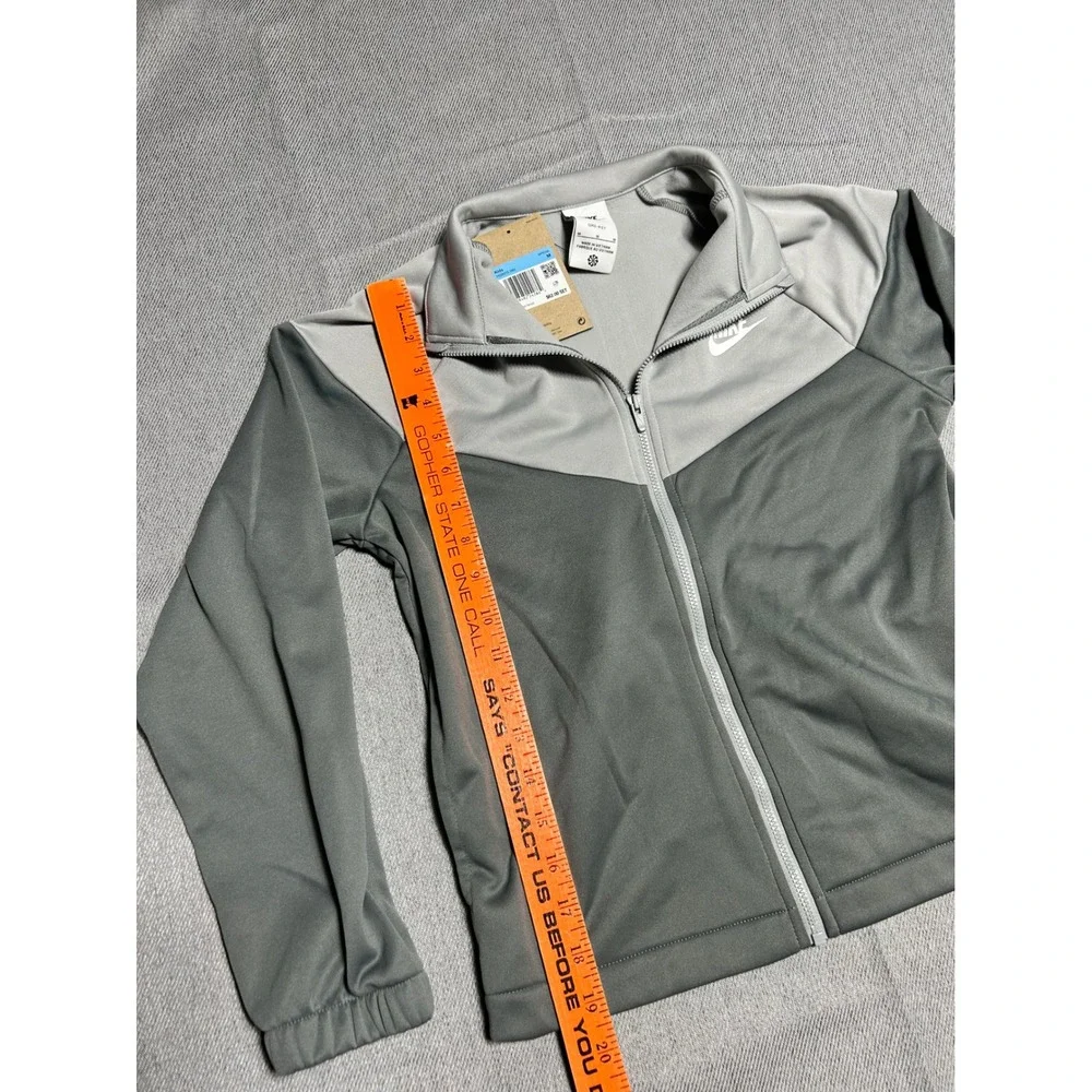Nike Track Jacket Kids‎ Size M Grey Dri-FIT Colorblock Full Zip HQ9315-084